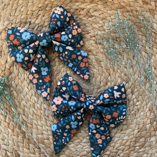 Fleur Dog Bow